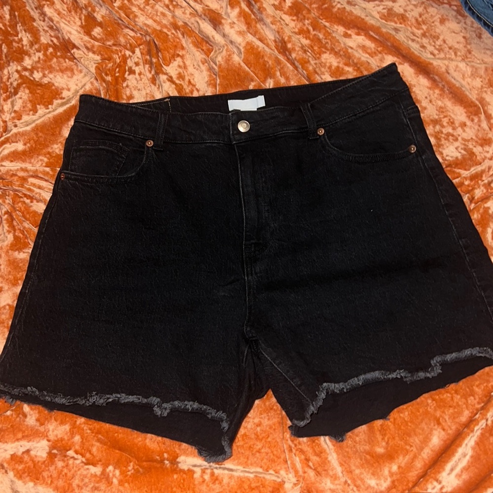 H&M high waist denim frayed